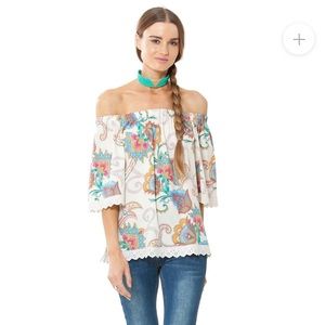 🚺 Hale Bob short sleeved off shoulder top